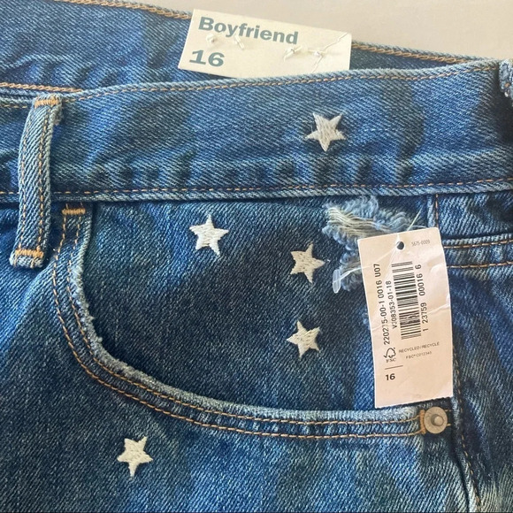 Old Navy Boyfriend Cutoff Shorts with Embroidered Stars 16‎ NWT FINAL - Picture 2 of 7